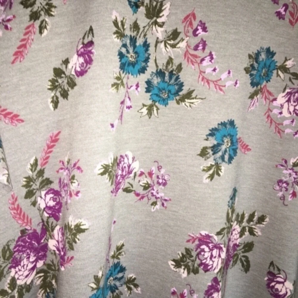 Lane Bryant Floral Tunic Top 22/24 Gray Pink Blue Long Sleeve Plus Size - Picture 3 of 5
